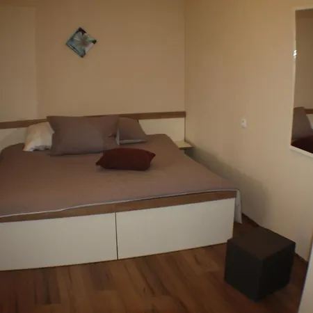 Holiday Home Sukosan بيت للعطل